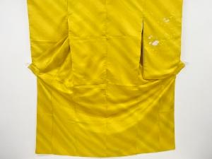 芝草に桜牡丹模様二尺袖着物